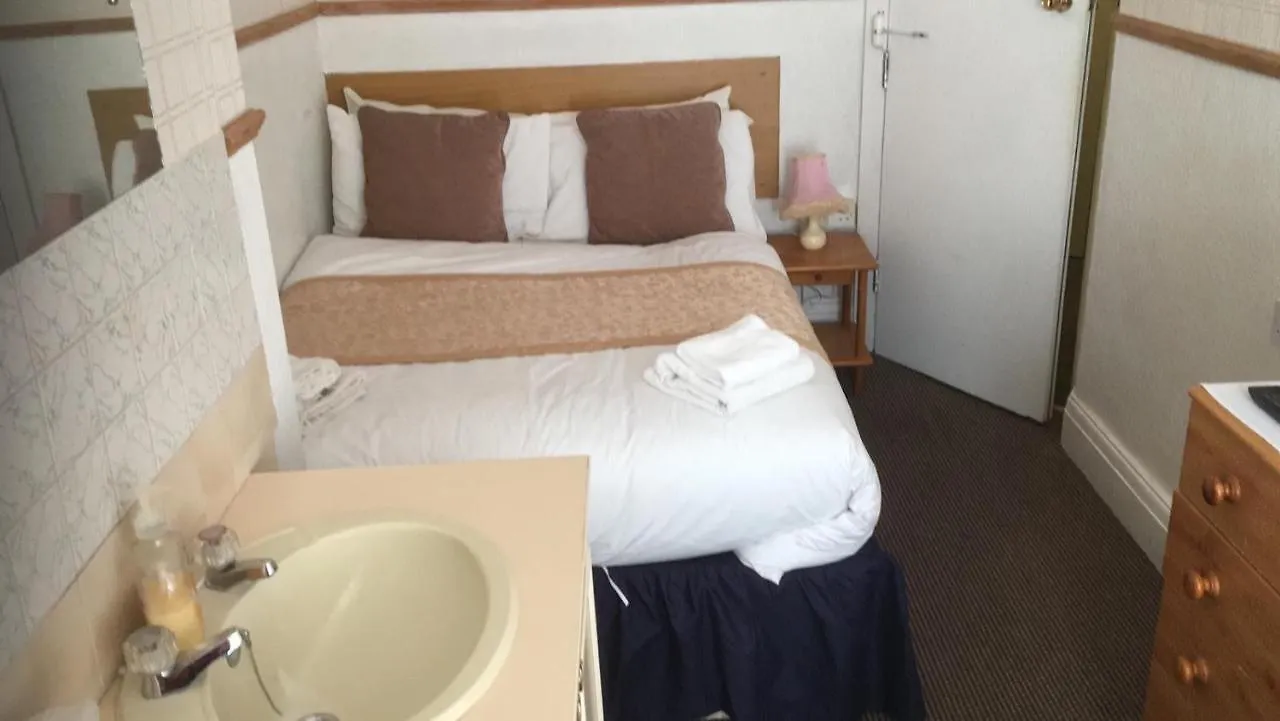 The Jewel Of The Sea Bed & Breakfast Blackpool United Kingdom